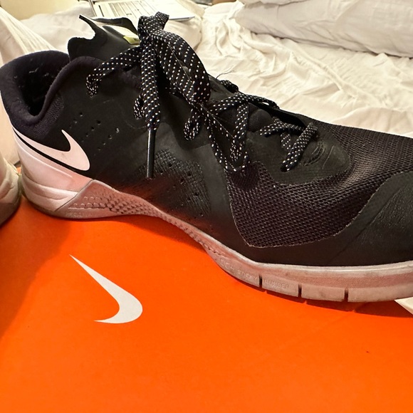 NIKE METCON 2 - Size US11, UKS10 - Black - Picture 3 of 7